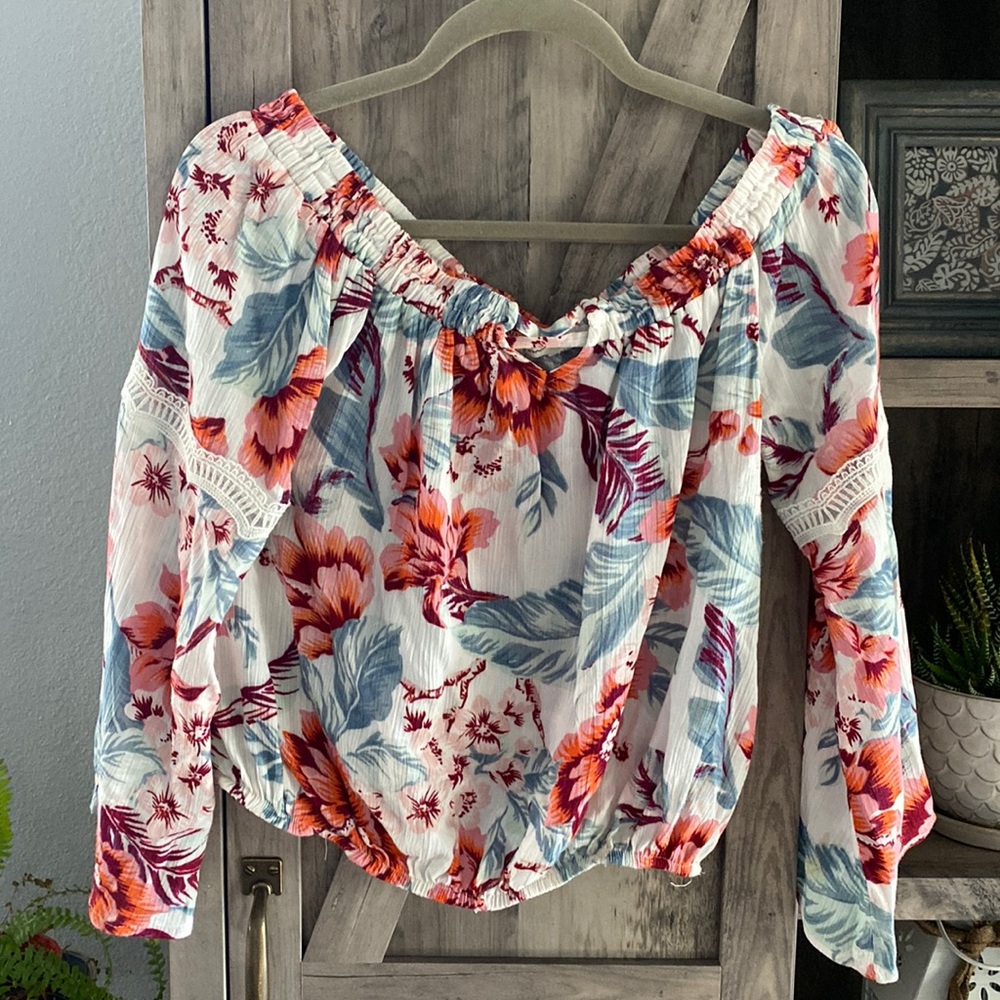 American Rag Cie Woman’s Floral Off Shoulder Top